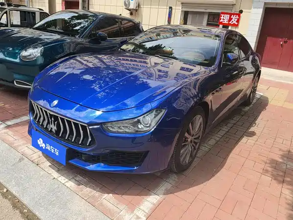 Maserati Ghibli 2021
