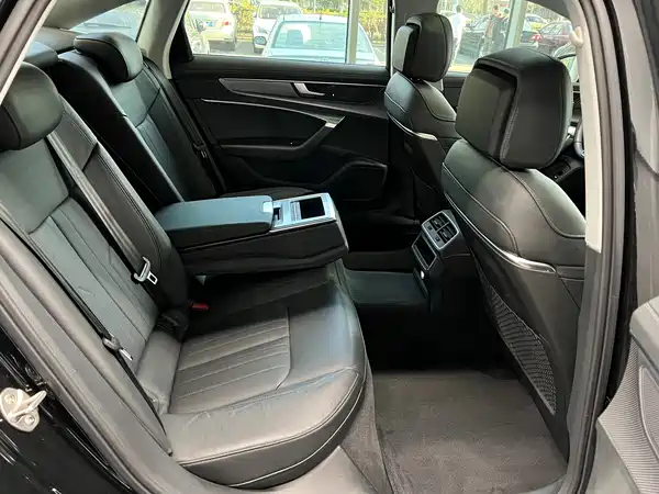 Audi A6L 2020