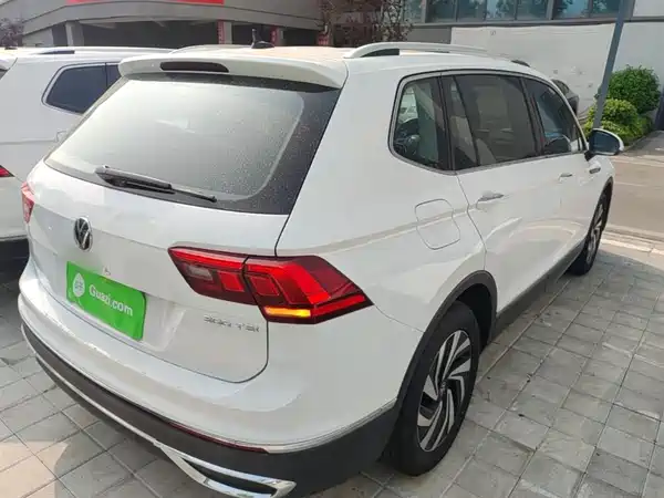 Volkswagen Tiguan L 2024