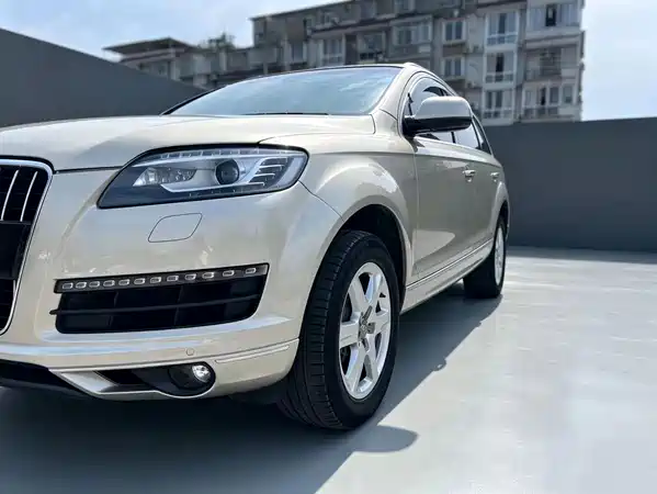 Audi Q7 2011