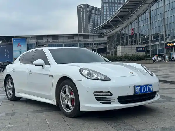 Porsche Panamera 2013