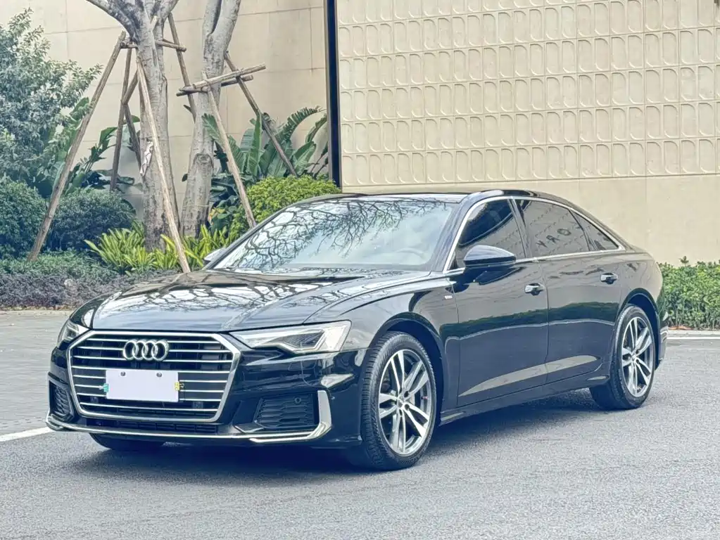 Audi A6L 2021 — фото 1