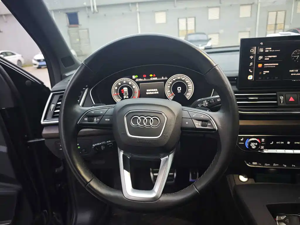 Audi Q5L 2024 — фото 15