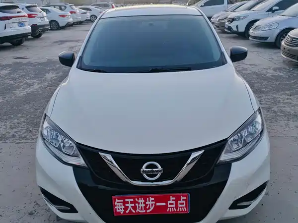 Nissan Tiida 2021
