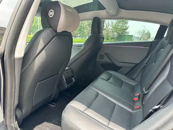 Tesla Model 3 2025