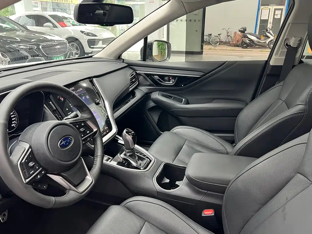 Subaru Outback 2022 — фото 16