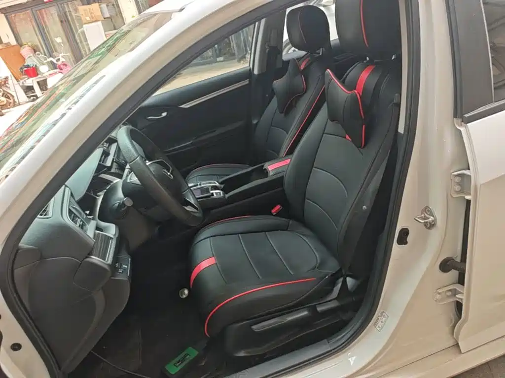 Honda Civic 2019 — фото 11