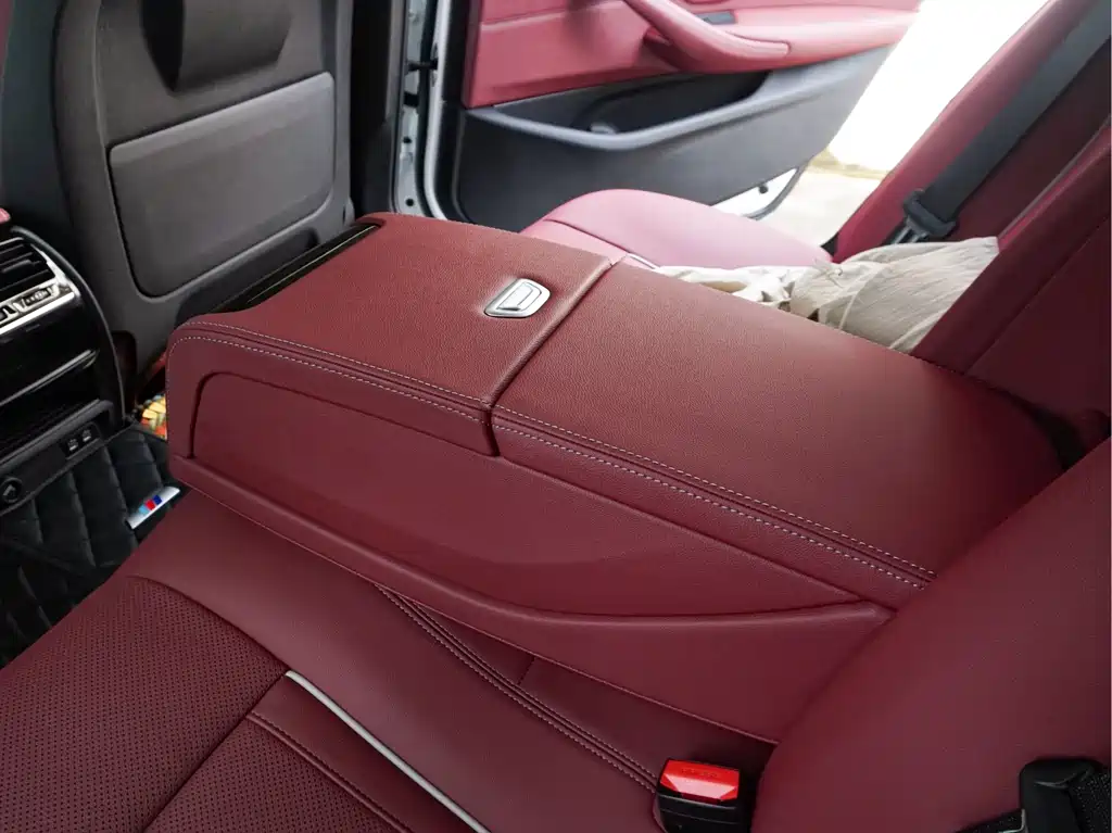 BMW 5 Series 2023 — фото 18