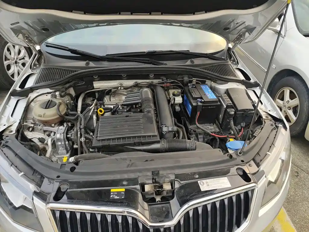 Skoda Octavia 2014 — фото 16