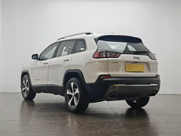 Jeep Cherokee 2020