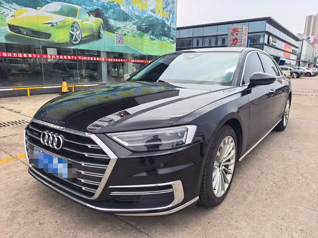 Audi A8 2022