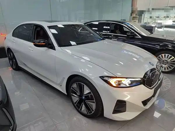 BMW i3 2024