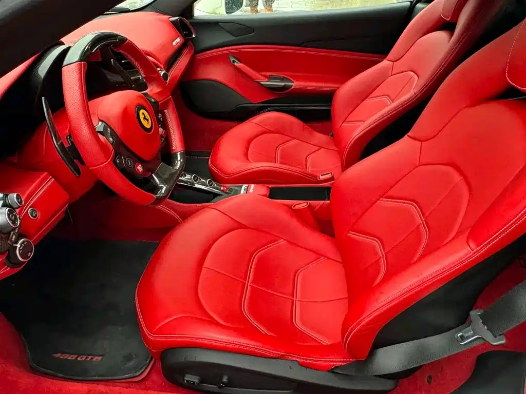 Ferrari 488 2019 — фото 11