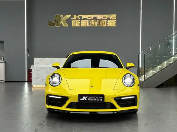 Porsche 911 2021