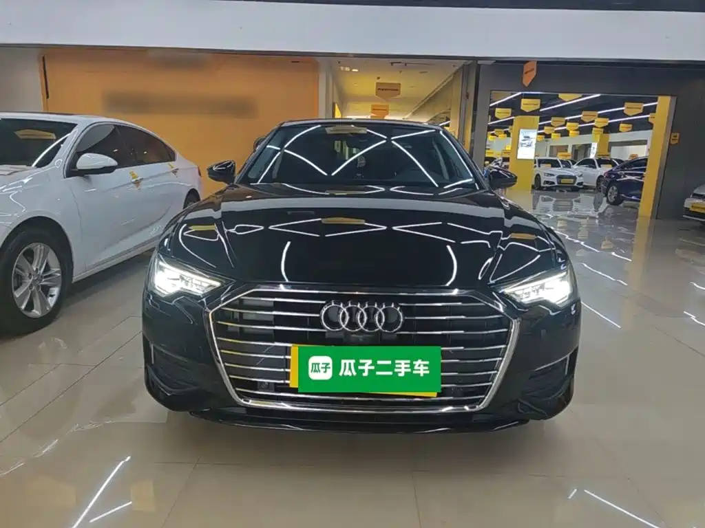 Audi A6L 2022