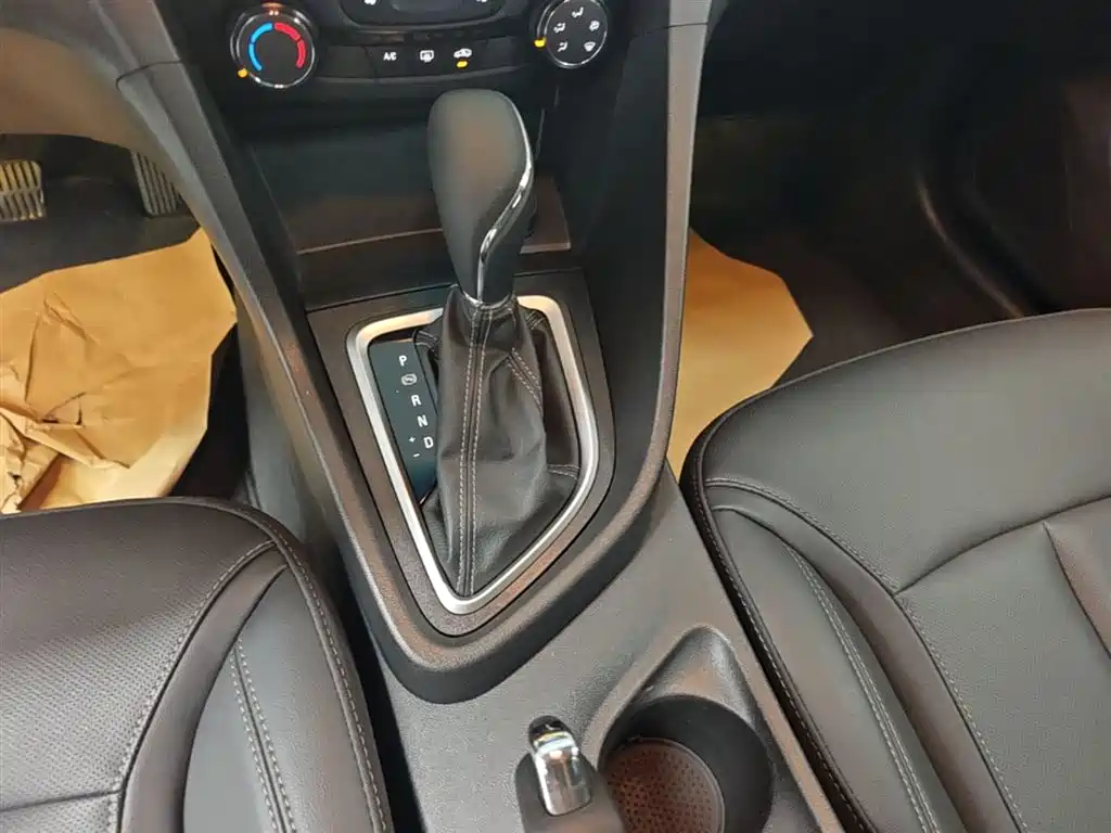 Buick Excelle 2022 — фото 14