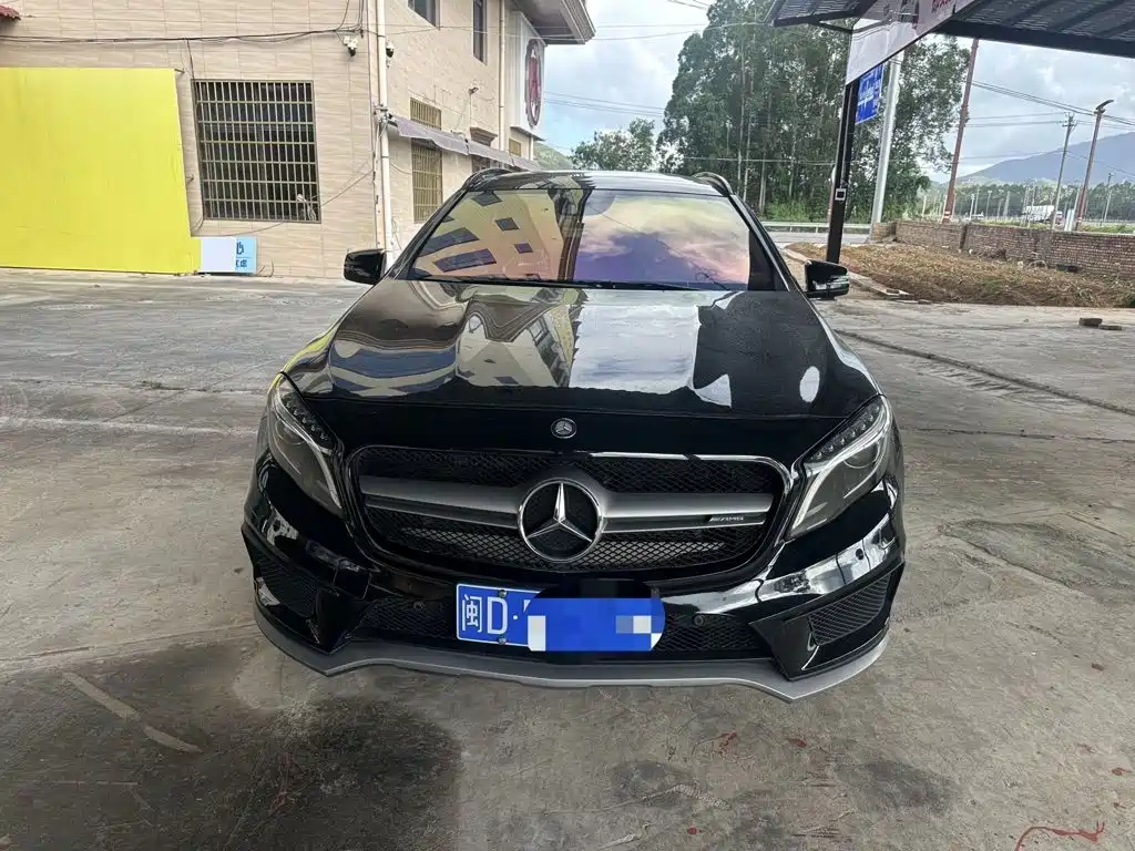 Mercedes-Benz GLA AMG 2017 — фото 2