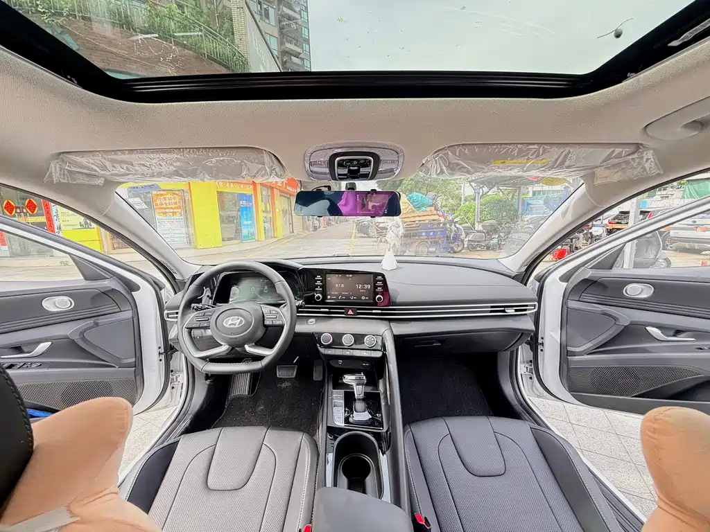 Hyundai Elantra 2026