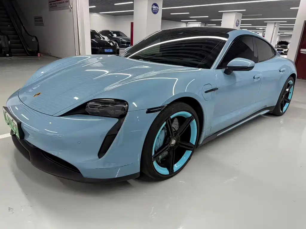 Porsche Taycan 2023