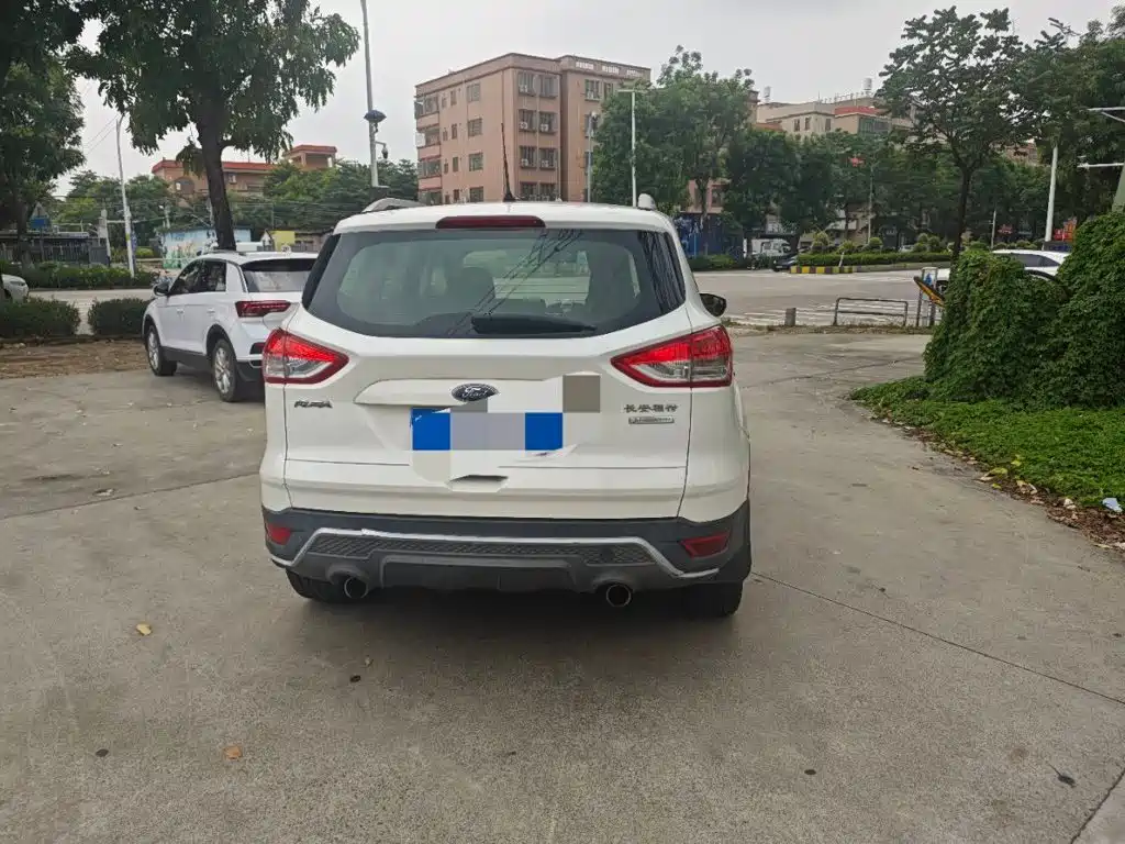Ford Kuga 2016