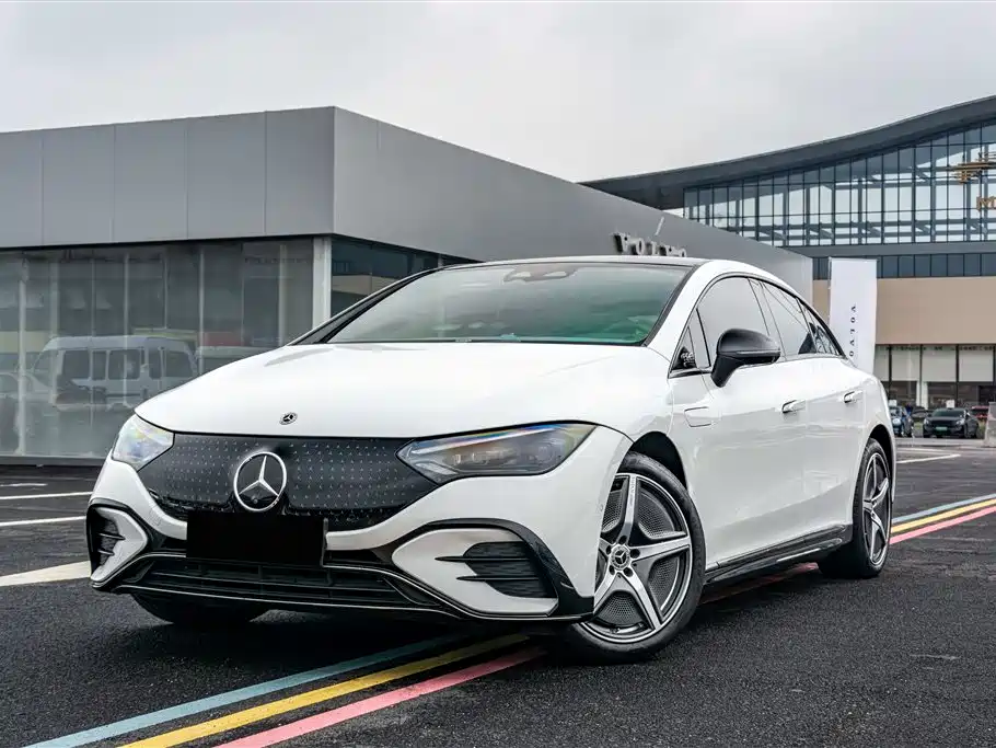 Mercedes-Benz EQE 2025
