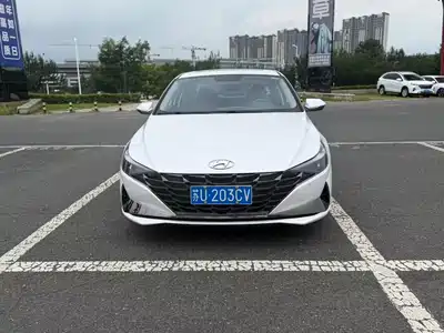 Hyundai Elantra 2022