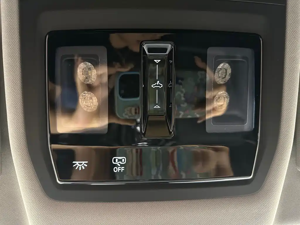 Skoda Octavia 2023 — фото 20
