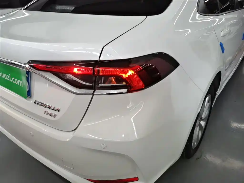 Toyota Corolla 2022 — фото 8