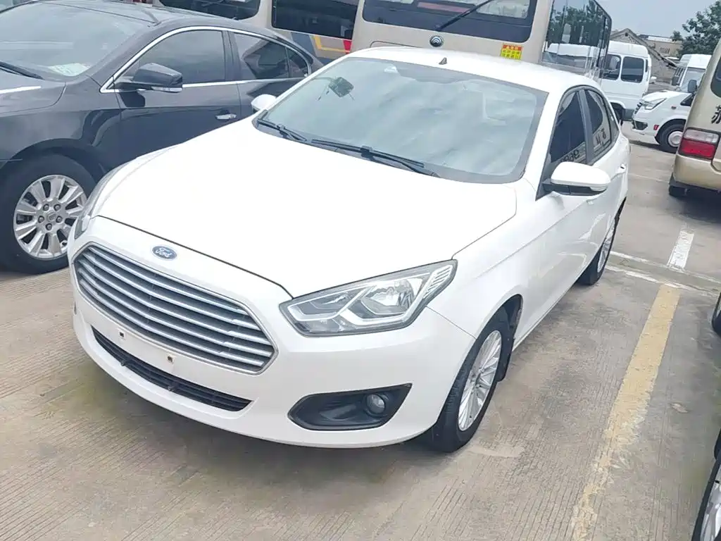 Ford Escort 2015