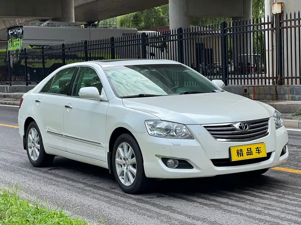 Toyota Camry 2008 — фото 3