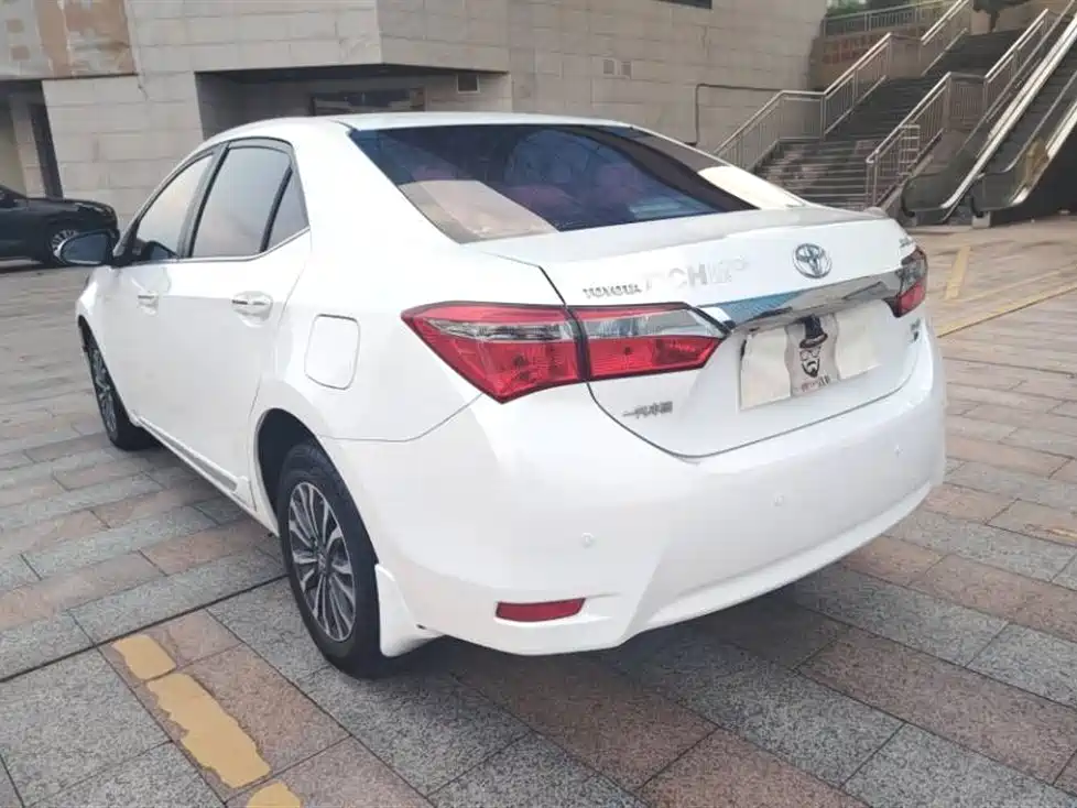 Toyota Corolla 2019 — фото 9