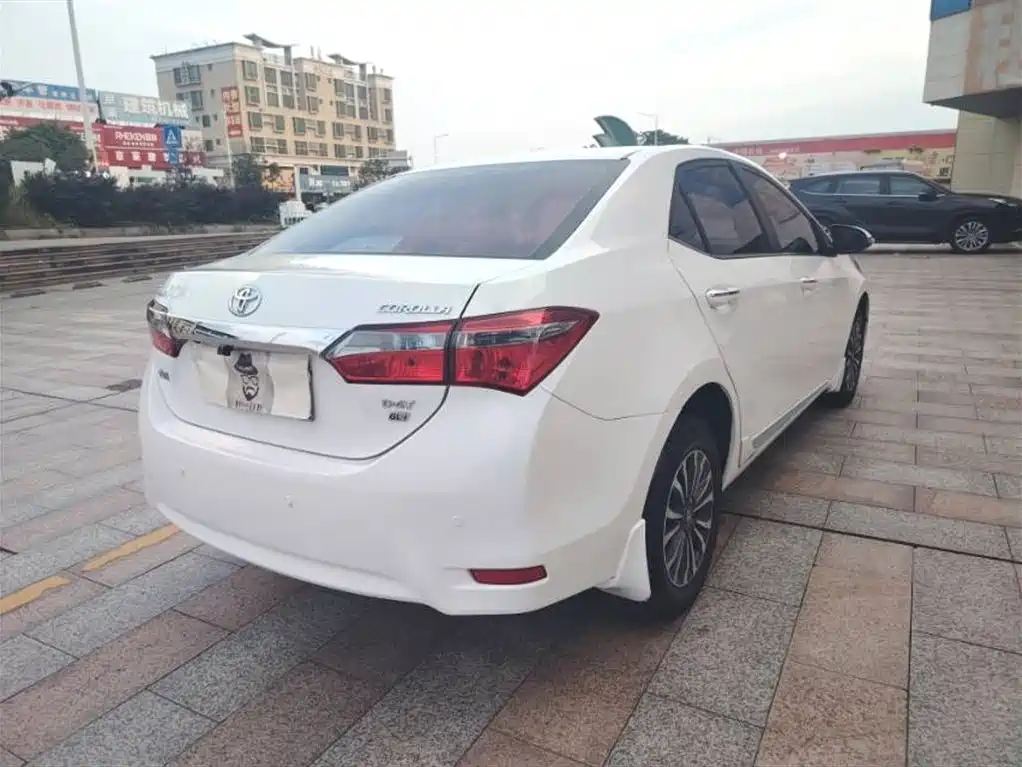 Toyota Corolla 2019 — фото 8