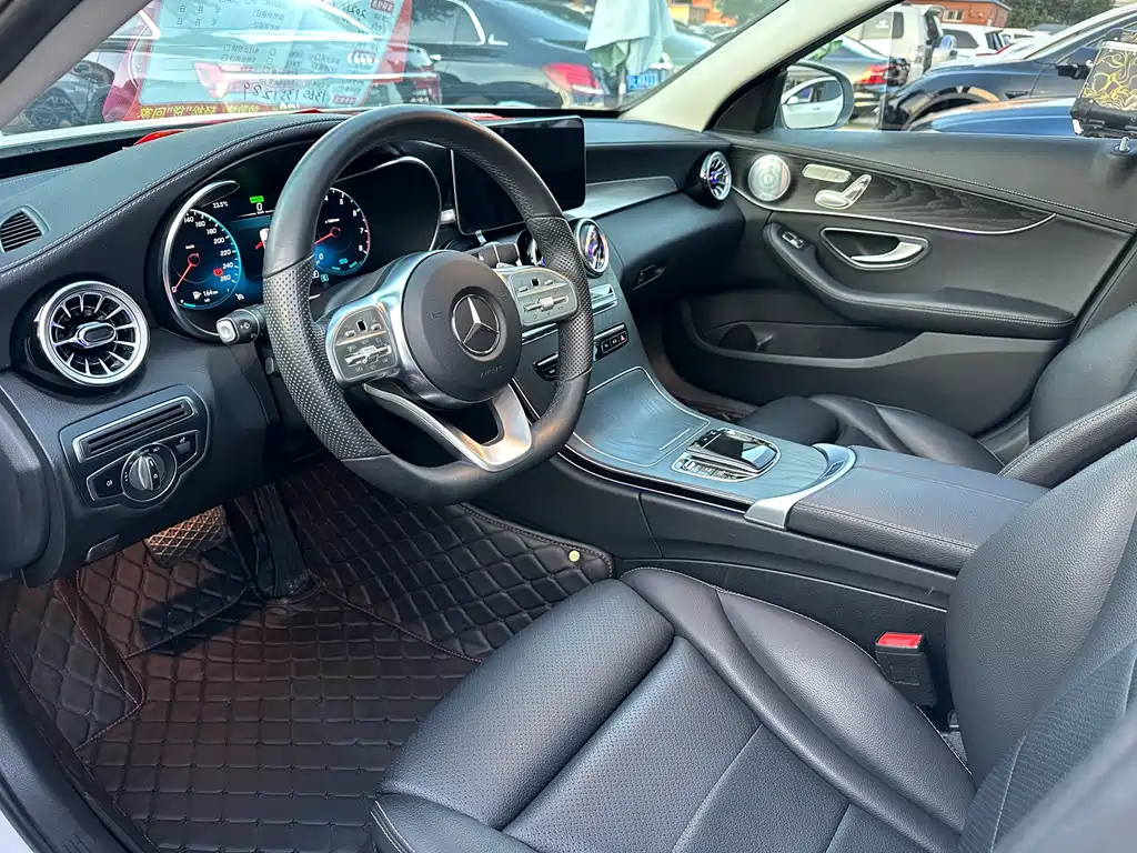 Mercedes-Benz C-Class 2021 — фото 13