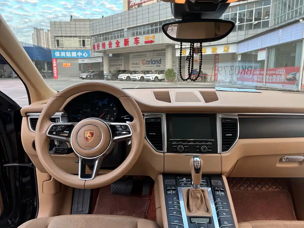 Porsche Macan 2015 — фото 16