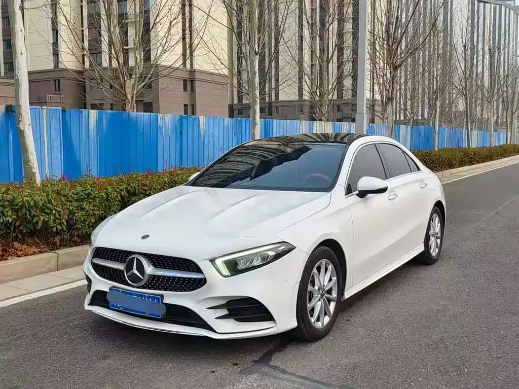 Mercedes-Benz A-Class 2021 — фото 1