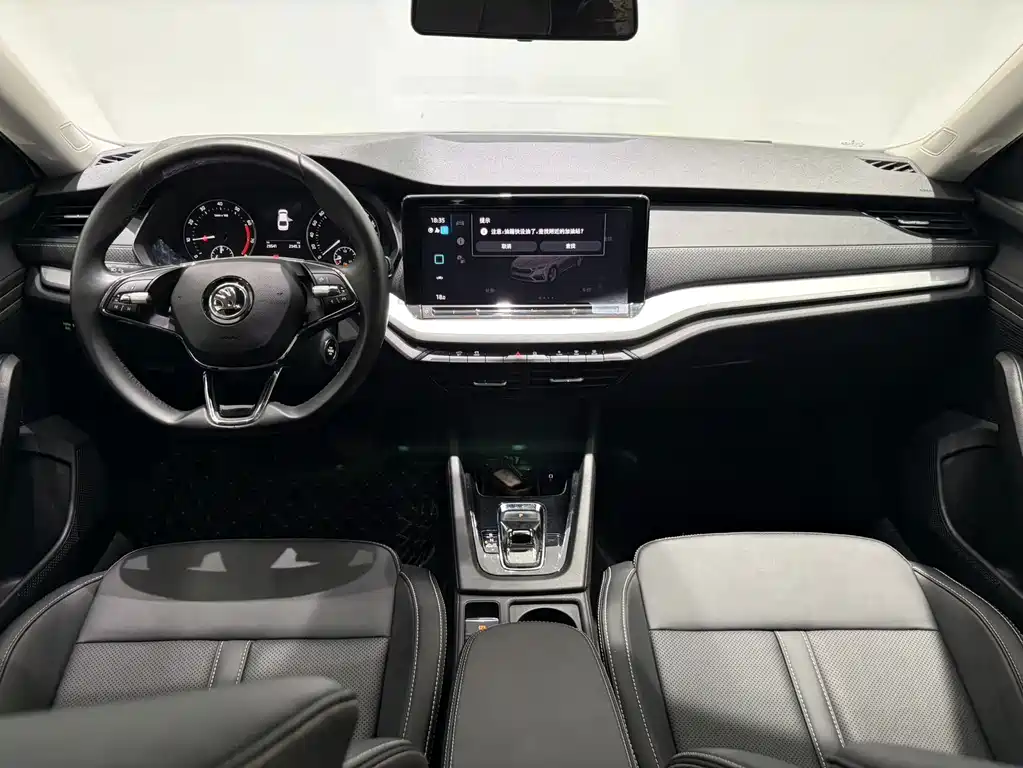 Skoda Octavia 2022 — фото 12