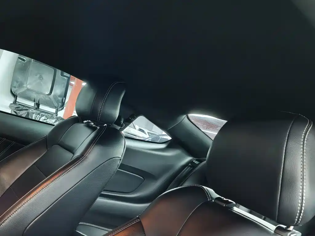 Ford Mustang 2020 — фото 10