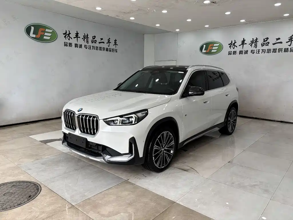 BMW X1 2024 — фото 1
