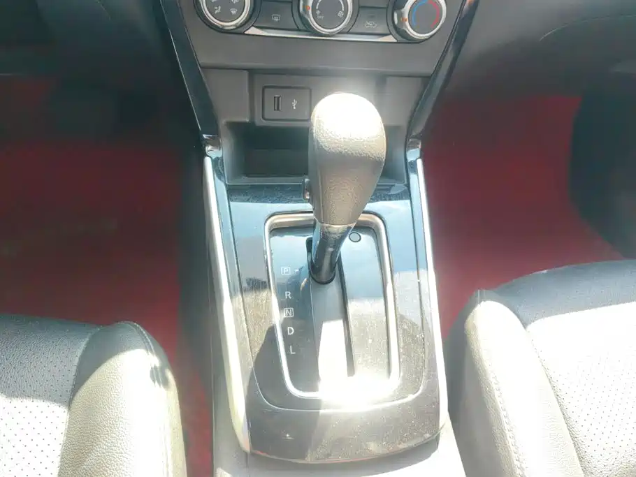 Nissan Sylphy 2019 — фото 16