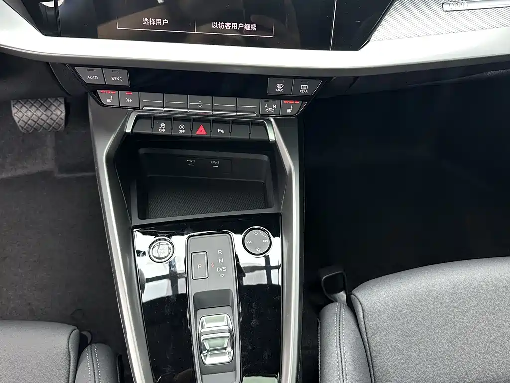 Audi A3 2023 — фото 14