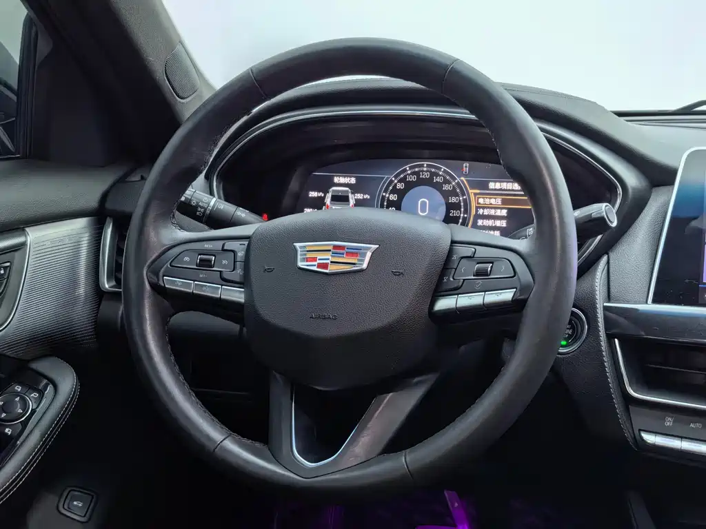 Cadillac CT5 2021 — фото 17