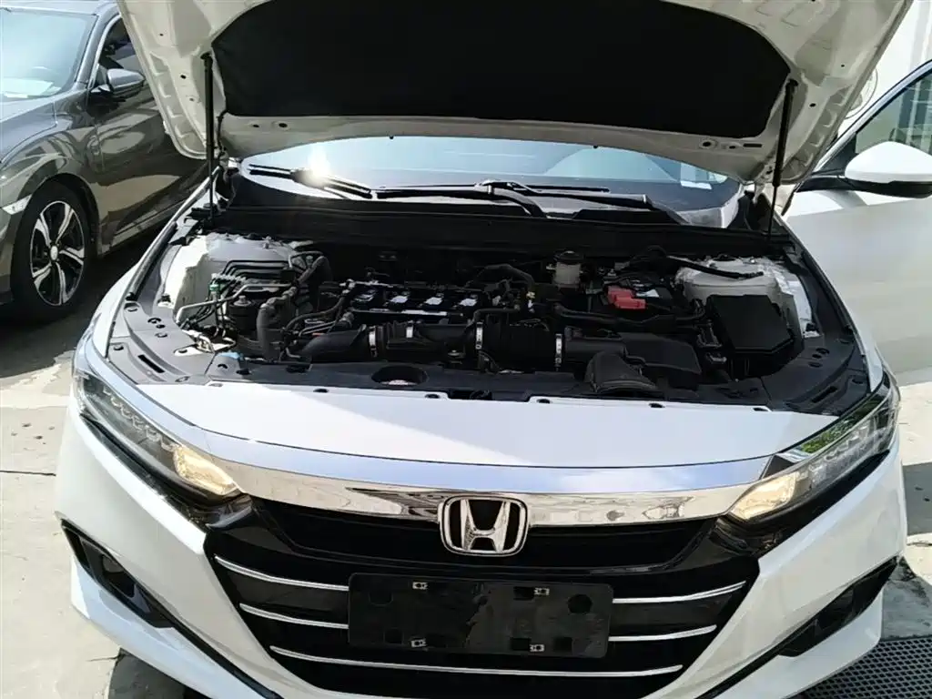Honda Accord 2022 — фото 20