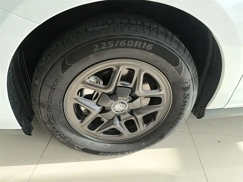 BYD Qin PLUS 2025 — фото 23