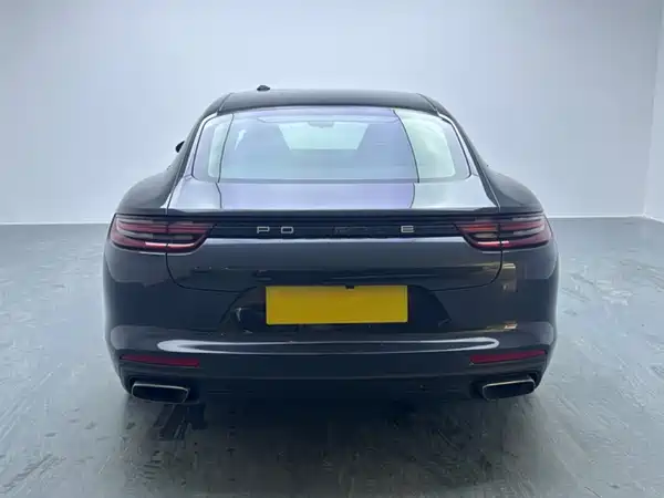 Porsche Panamera 2018