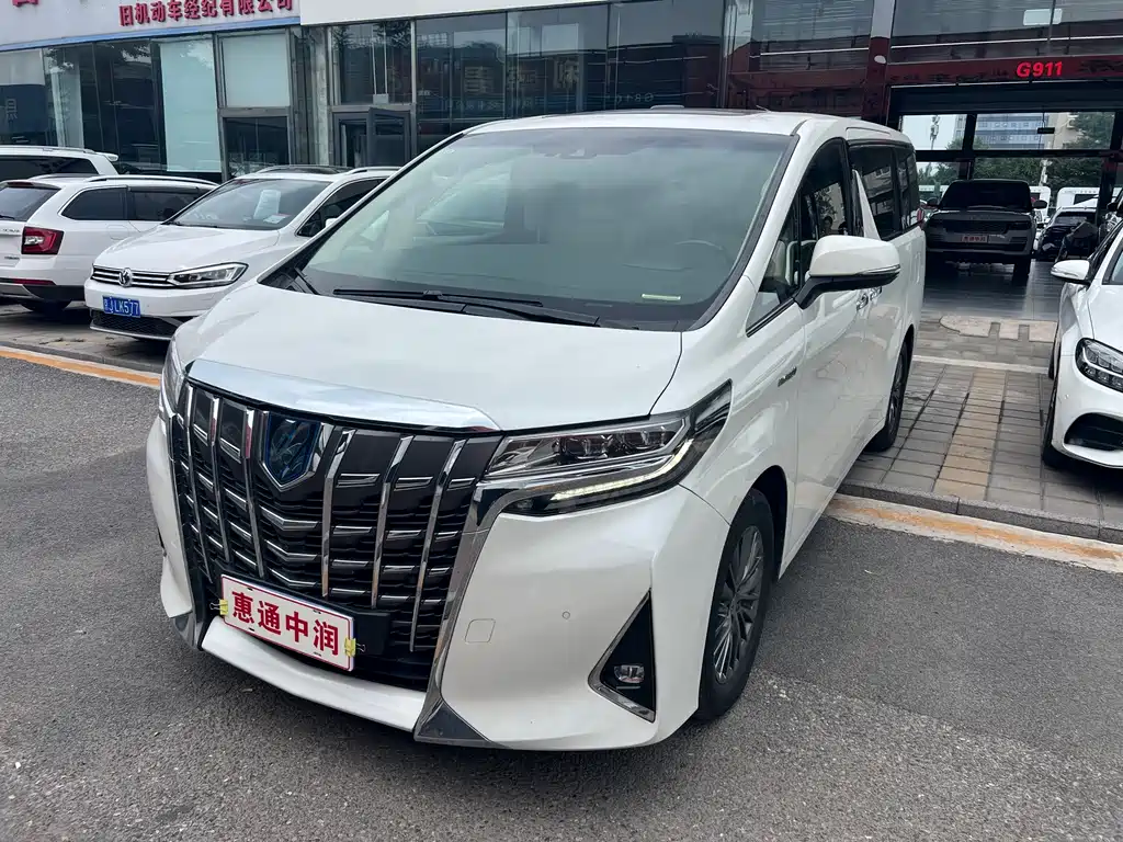Toyota Alphard 2021 — фото 1