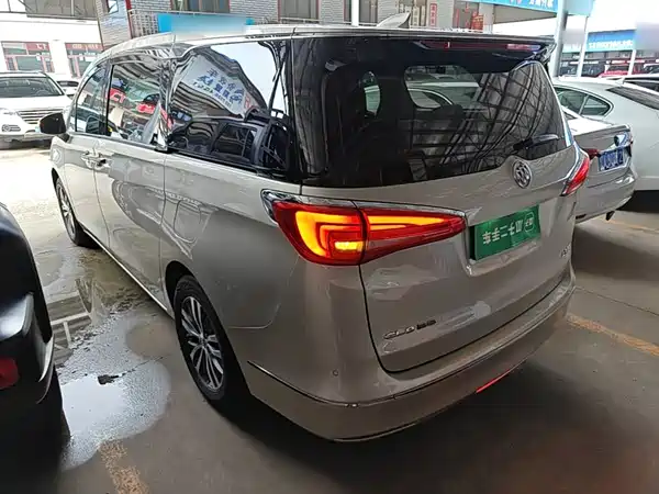 Buick GL8 2020