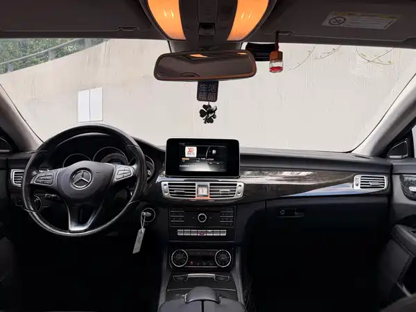 Mercedes-Benz CLS 2016