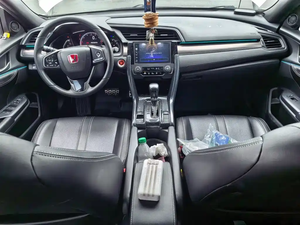 Honda Civic 2022 — фото 13