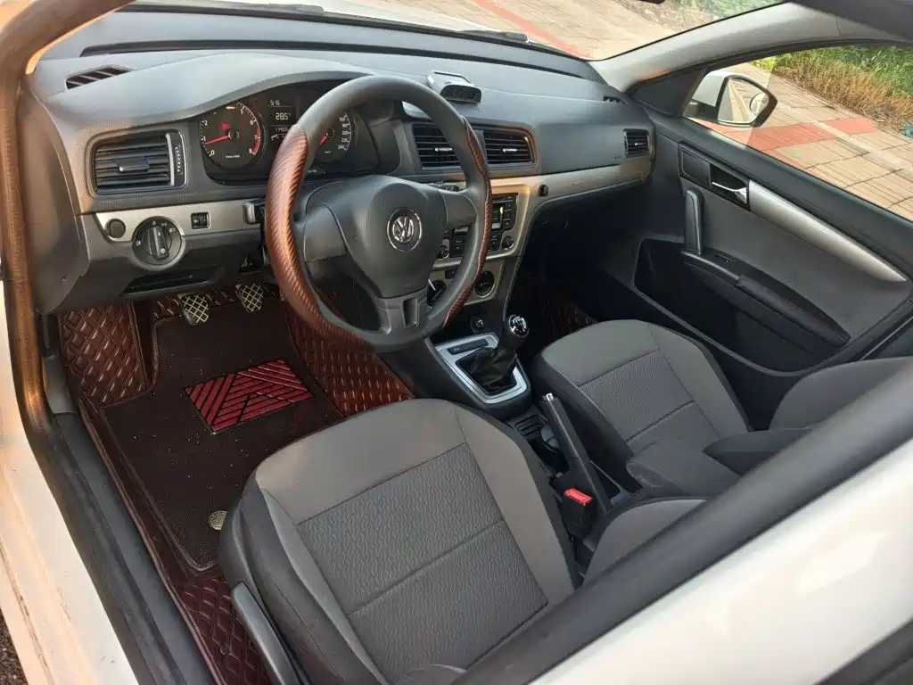 Volkswagen Gran Lavida 2015 — фото 12