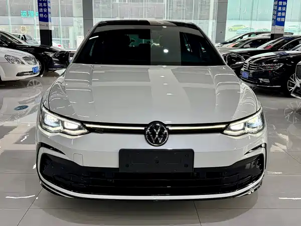 Volkswagen Golf 2023